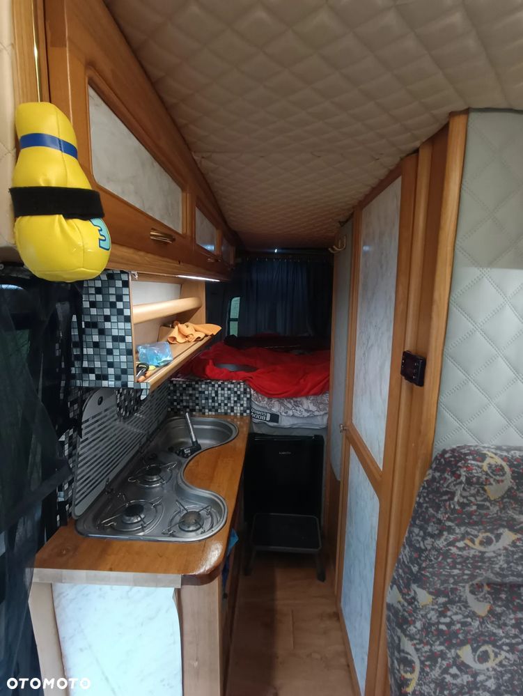 Mercedes-Benz Sprinter - 7