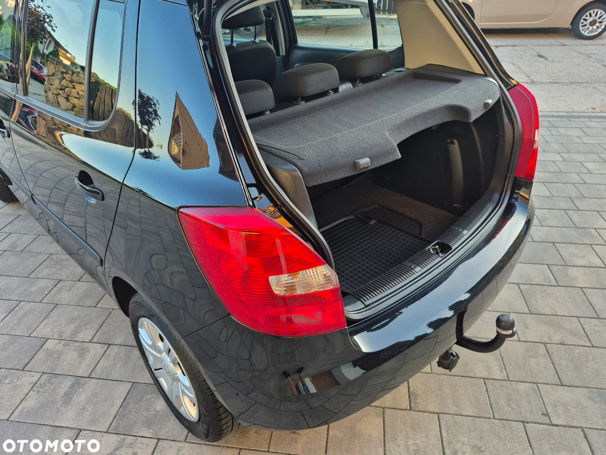 Skoda Fabia 1.2 HTP Ambiente - 17