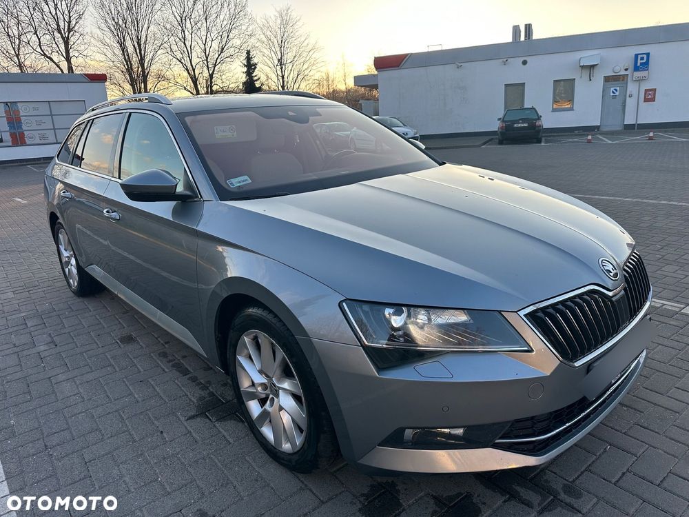 Skoda Superb 2.0 TDI 4x4 Style DSG - 2