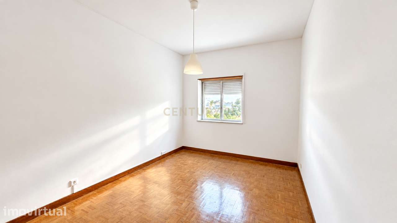T3 no Lumiar com Vista para o Golfe, Varanda e Excelente Acessibilidad - Grande imagem: 3/7