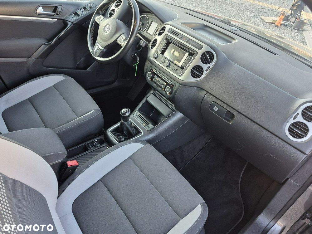 Volkswagen Tiguan - 12