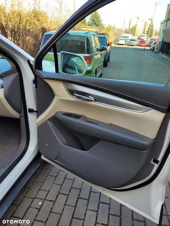 Cadillac XT5 - 5