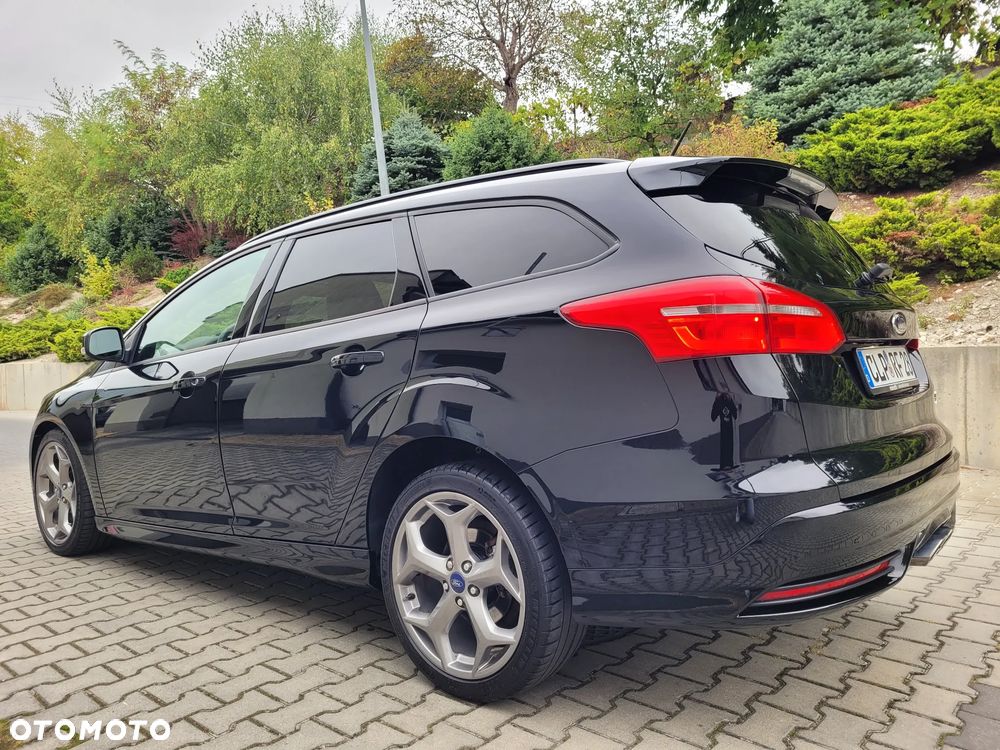 Ford Focus 2.0 TDCi ST mit Leder-Sport-Paket - 10