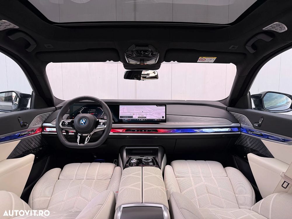 BMW M7 M760e xDrive AT PHEV - 11