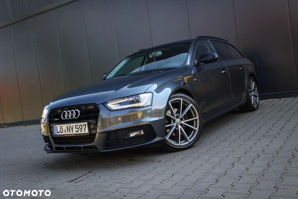 Audi A4 - 1
