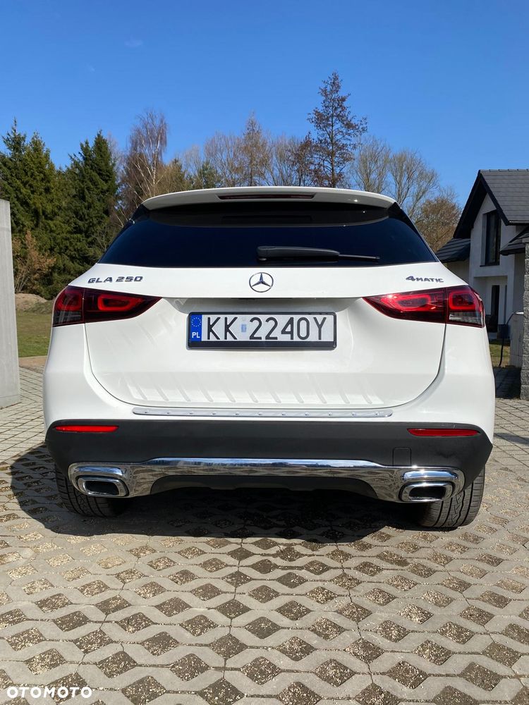 Mercedes-Benz GLA 250 4Matic 8G-DCT Progressive - 7