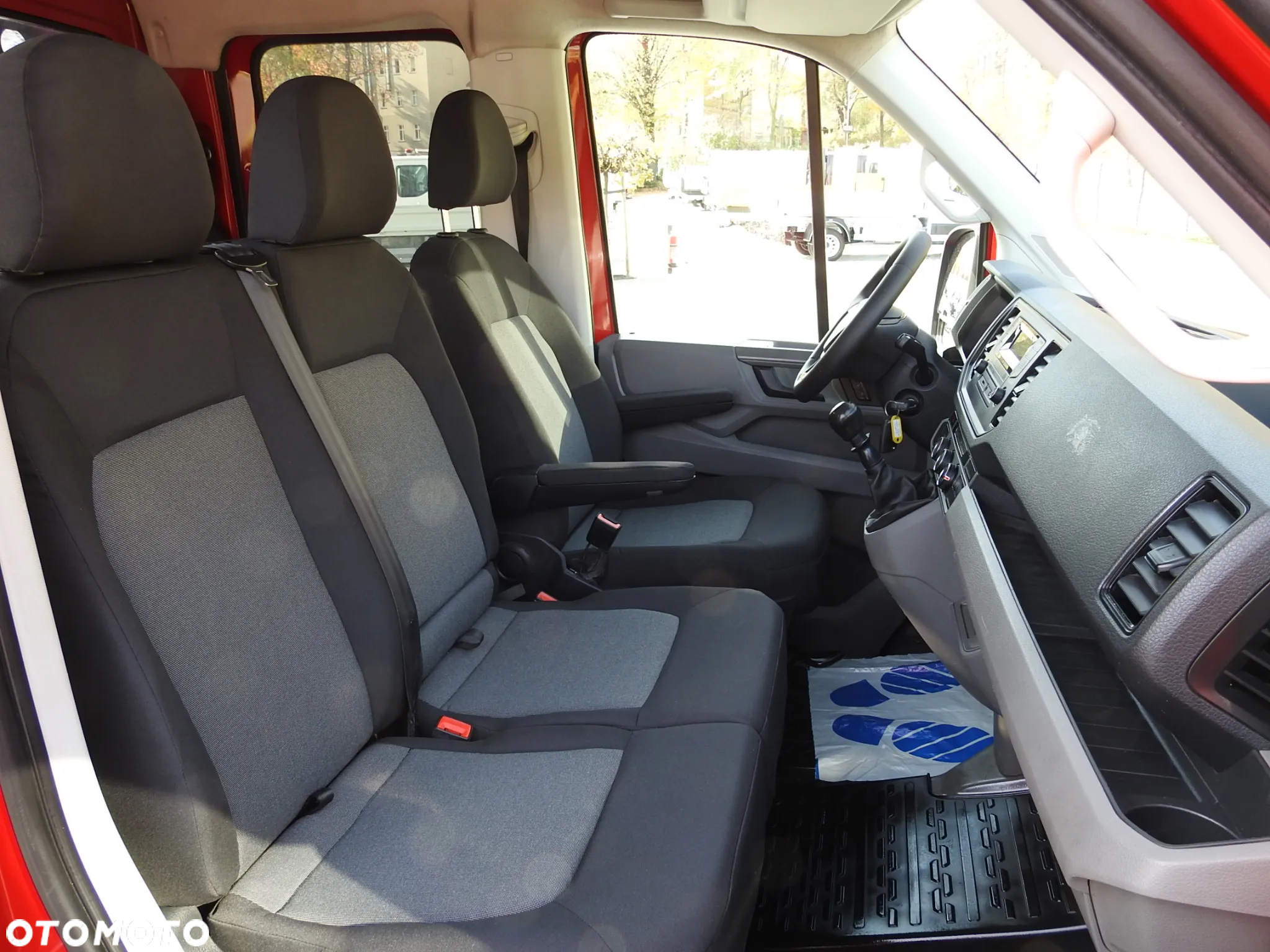 Volkswagen CRAFTER SKRZYNIA PODWÓJNA KABINA DOKA 7 MIEJSC KLIMATYZACJA 140KM [ 051607 ] - 37