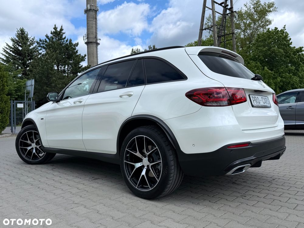 Mercedes-Benz GLC 300 de 4Matic 9G-TRONIC AMG Line - 9