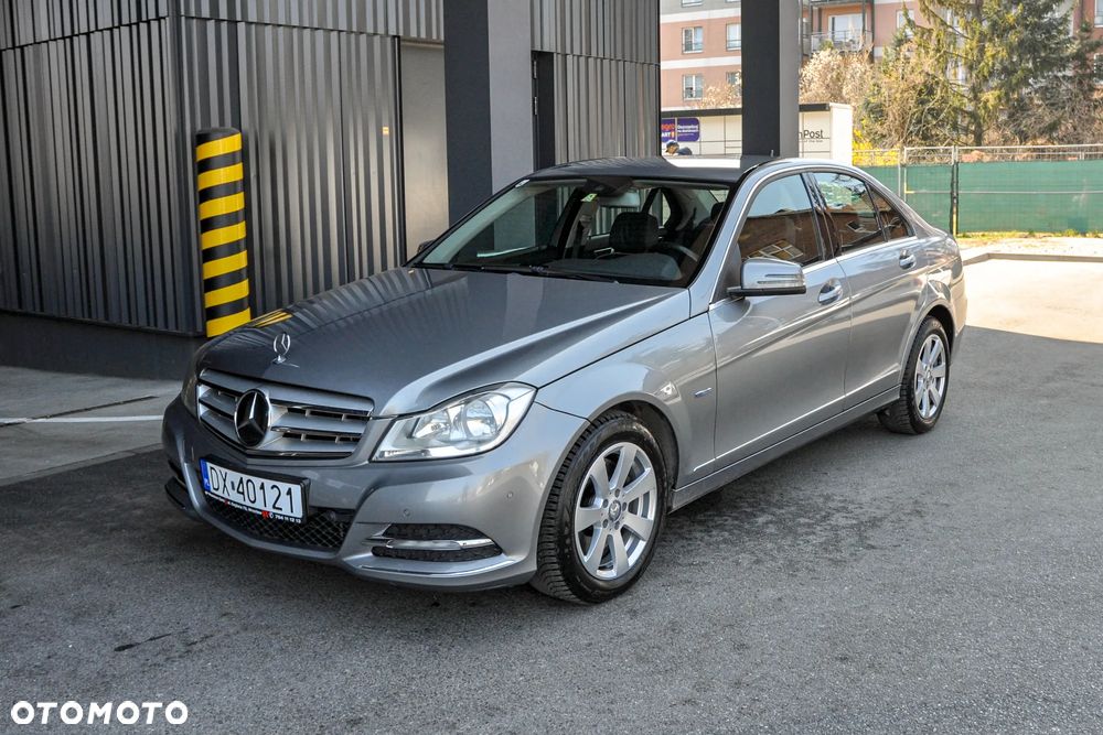 Mercedes-Benz Klasa C 350 BlueEff 4-Matic Elegance - 1