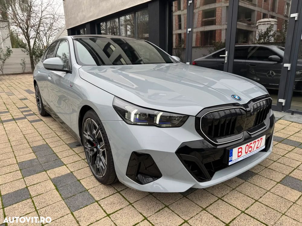 BMW Seria 5 530e xDrive Aut. - 2