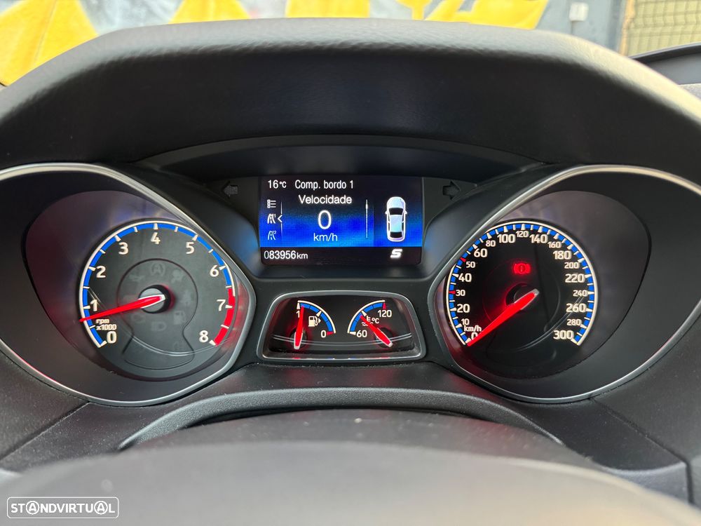 Ford Focus 2.3 EcoBoost RS - 26