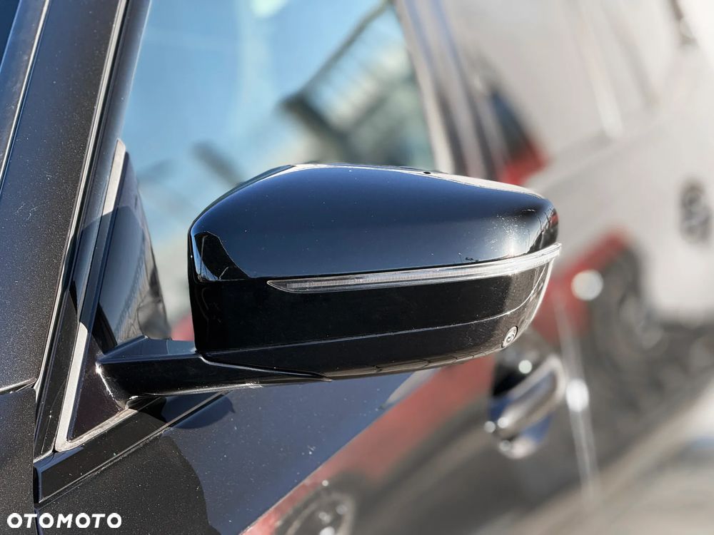 BMW Seria 3 320d xDrive M Sport Sport - 9