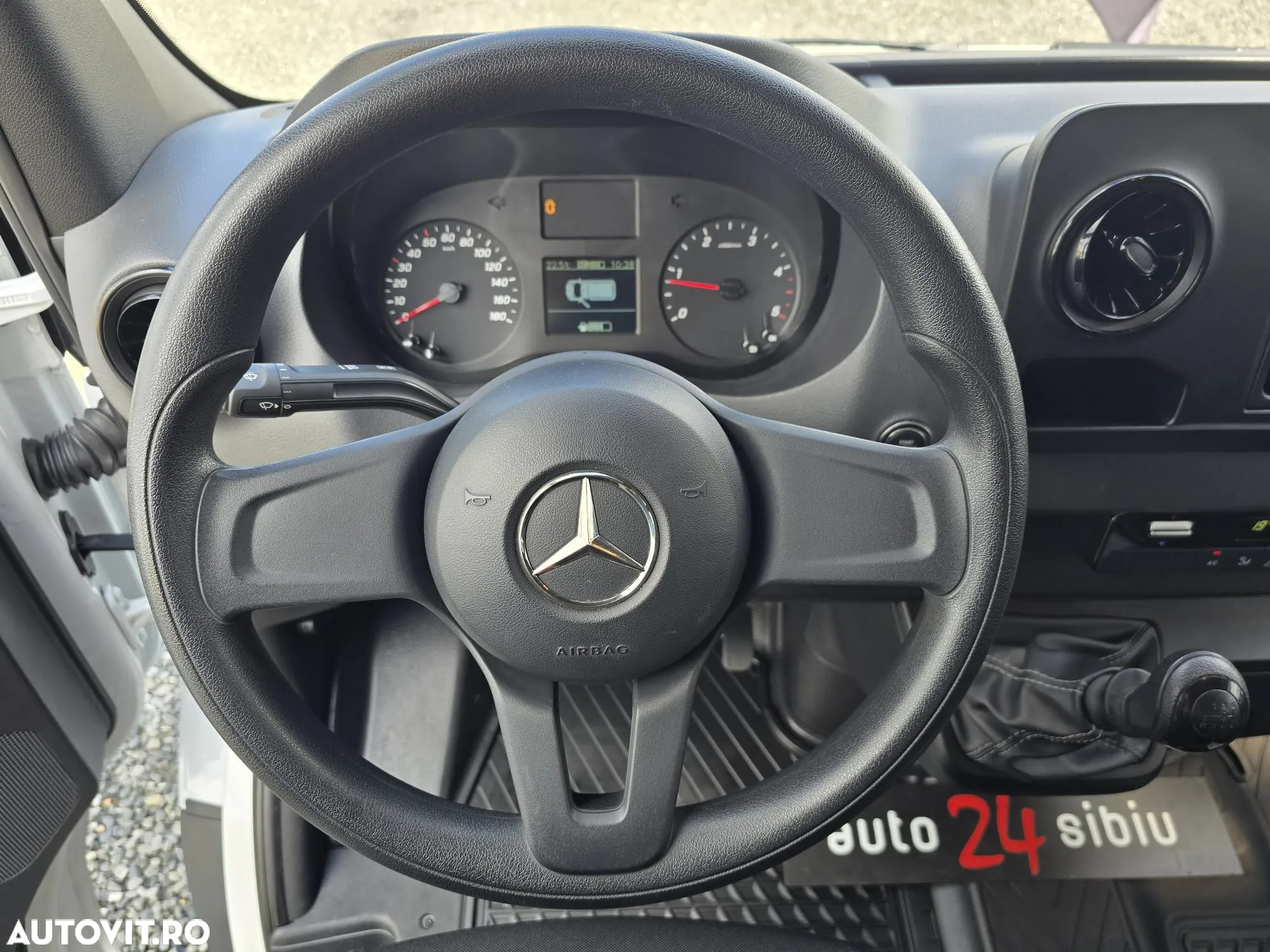 Mercedes-Benz Sprinter 317 doka,6 loc. bena 2.7 m, 2024 - 13
