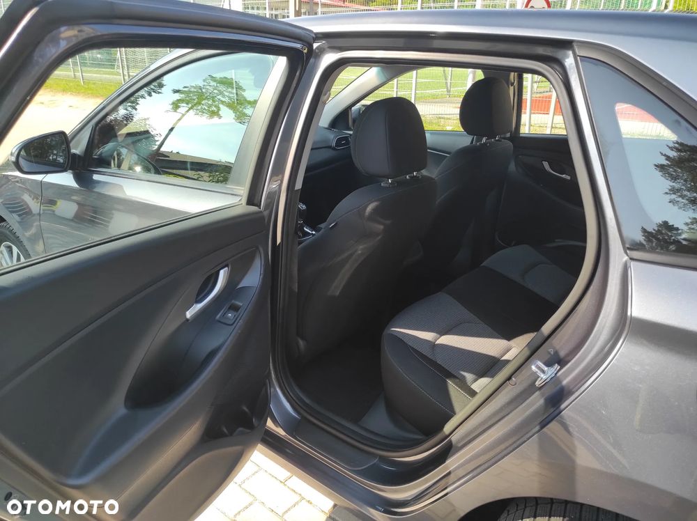 Hyundai i30 1.4 Comfort - 8