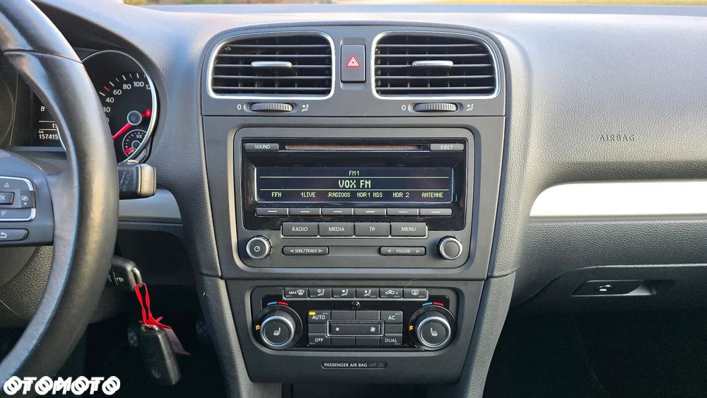 Volkswagen Golf - 16