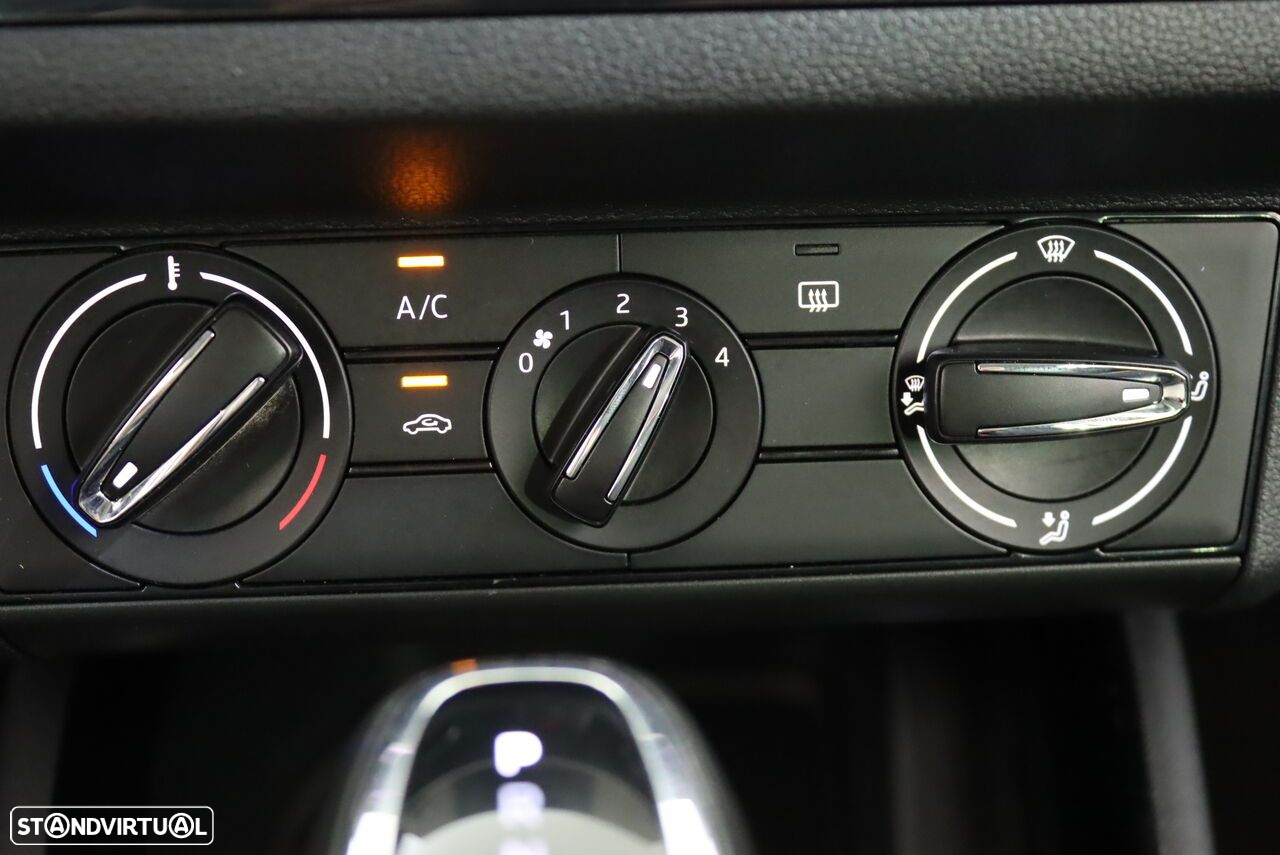 Skoda Kamiq 1.0 TSI Ambition DSG - 22