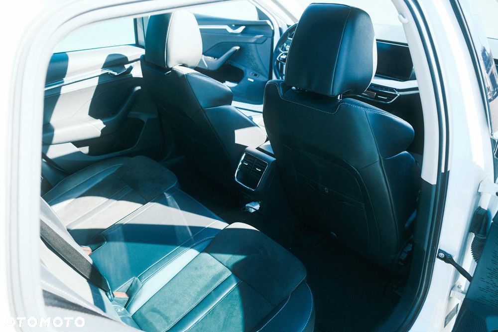 Skoda Octavia 2.0 TDI Style DSG - 11
