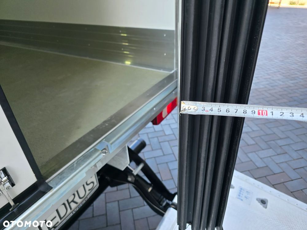 Iveco DAILY 50C18 MROŻNIA 8-PALETOWY + WINDA.1Tona AGREGAT Carrier -20*C +20*C 183Tyś km SERWIS DO OSTATNIEGO Km ASO IVECO SALON PL BOGATA OPCJA WYPOSAZENIA LED NAVI AKTYWNY TEMPOMAT FOTEL KIEROWCY PNEŁMATYCZNY - 22
