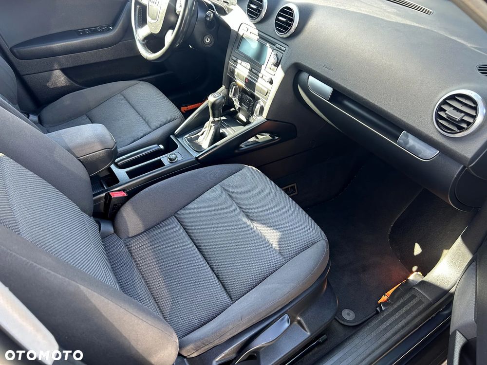 Audi A3 Sportback 1.6 TDI Ambiente - 9