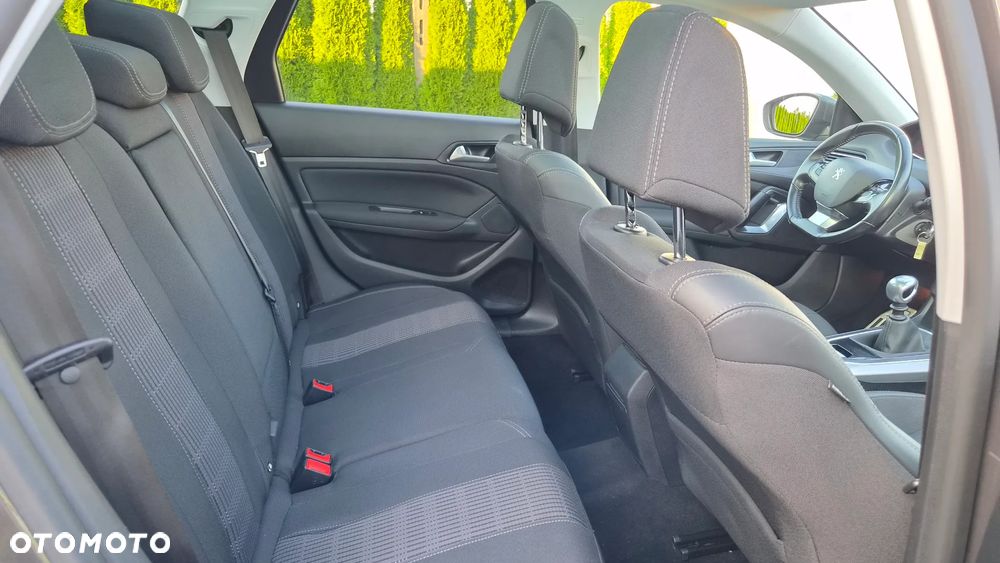 Peugeot 308 BlueHDi 130 Stop & Start Allure - 22