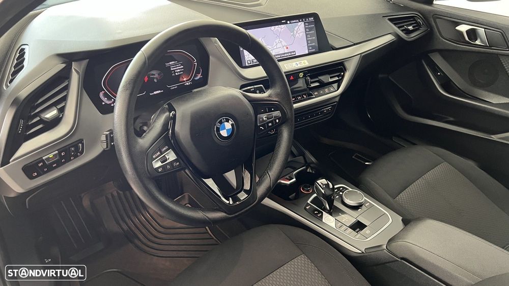 BMW 118 i Aut. Advantage - 29