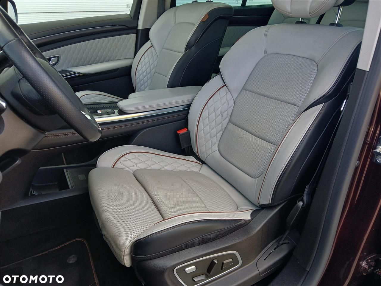 Renault Espace 1.8 TCe FAP Initiale Paris EDC - 19