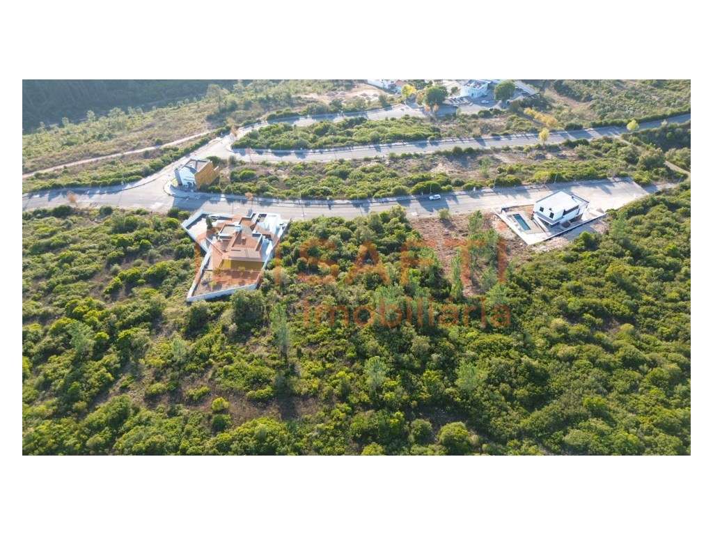 Lote urbano para construção - Senhora de Belém - Grande imagem: 2/4
