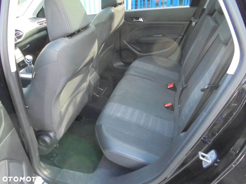 Peugeot 308 BlueHDi 130 Stop & Start Active Business-Paket - 11