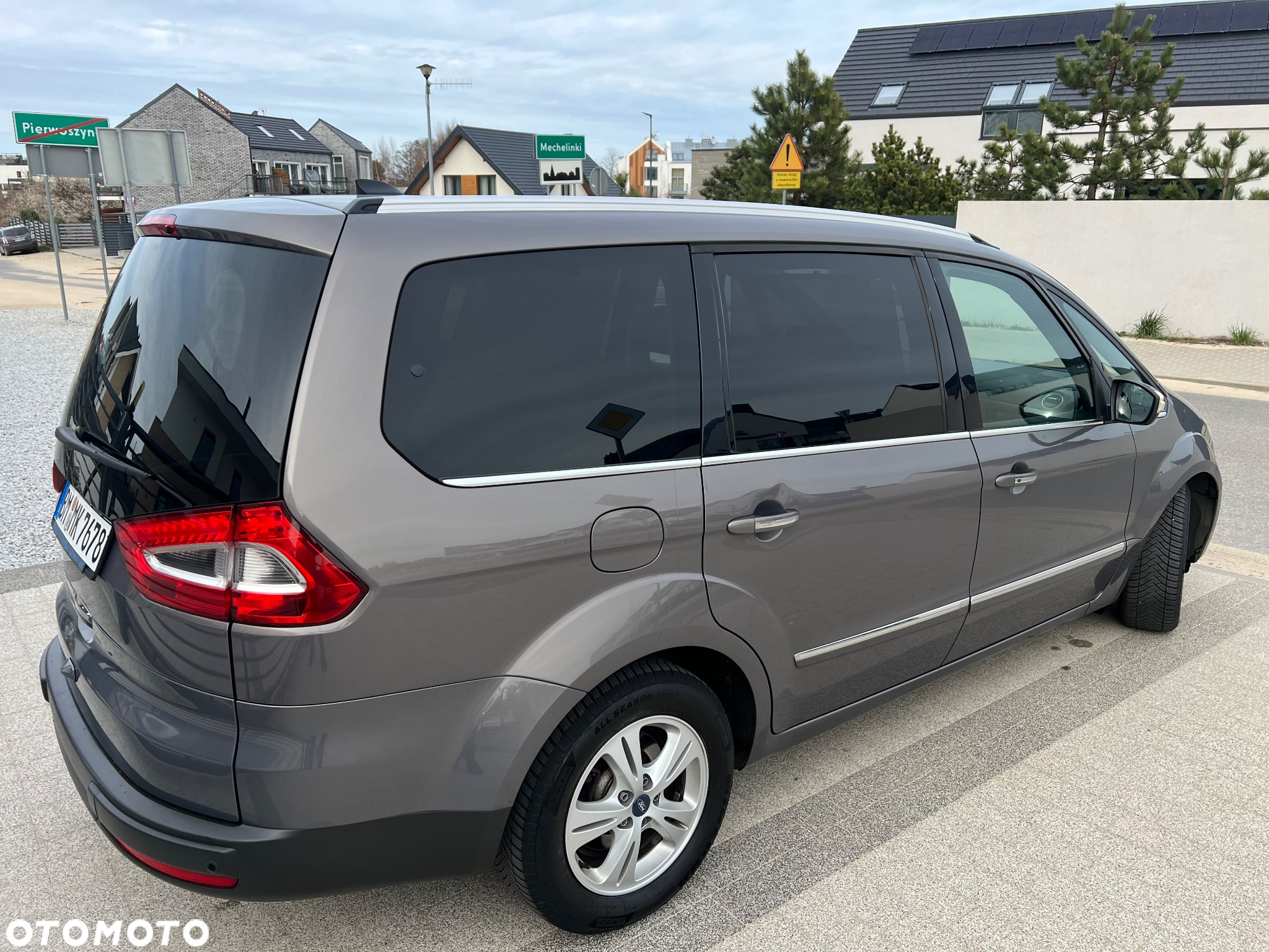 Ford Galaxy 2.2 TDCi Titanium - 13