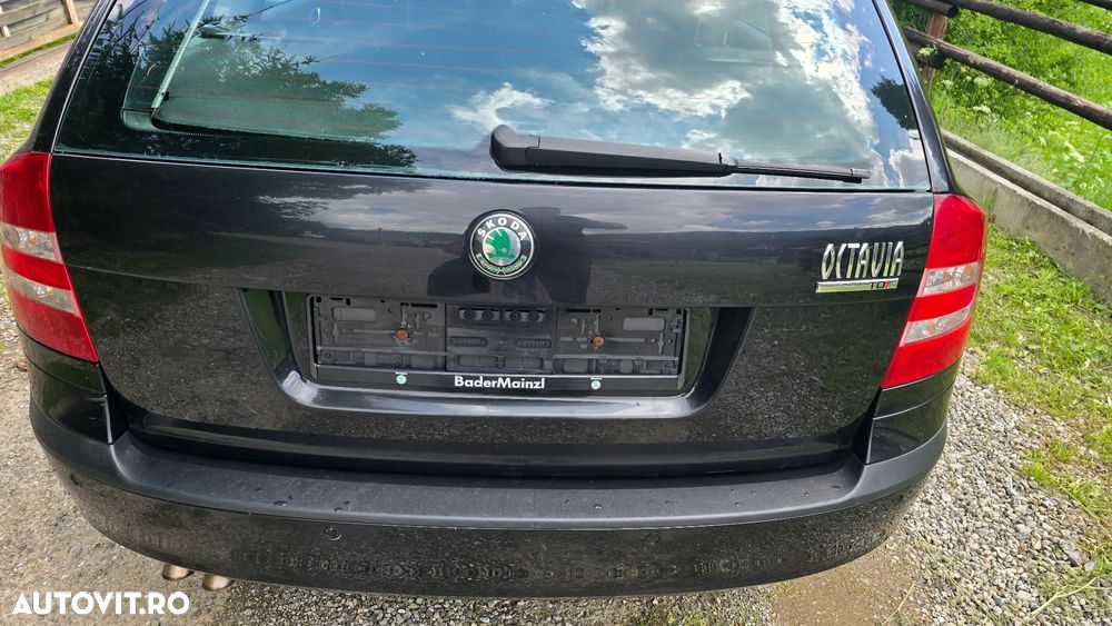 Skoda Octavia 2.0 TDI DPF Elegance - 6