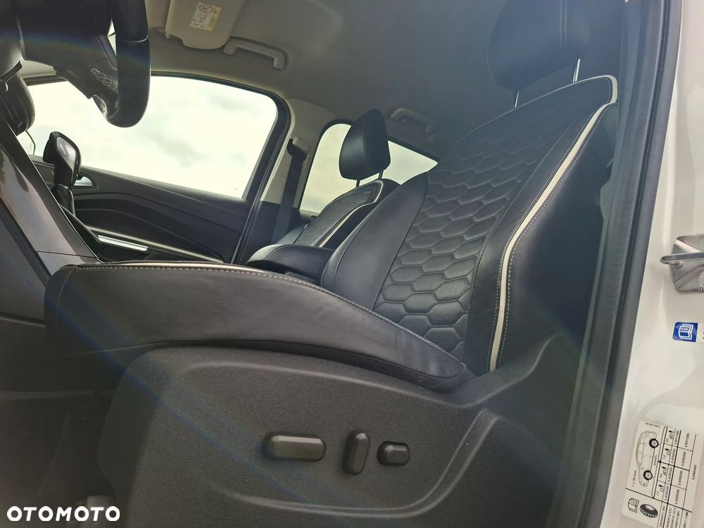 Ford Kuga 2.0 TDCi 4x4 Vignale - 17