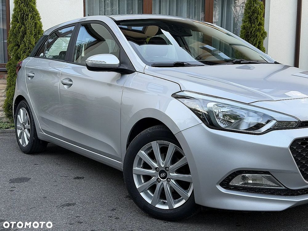Hyundai i20 blue 1.2 YES Silver - 26