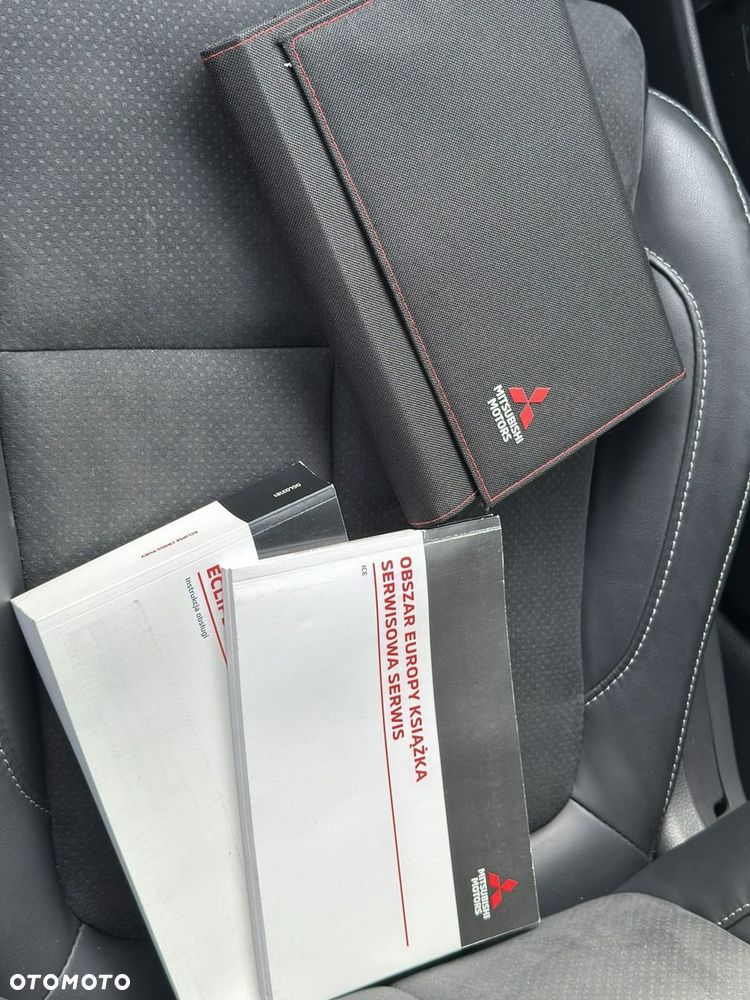Mitsubishi Eclipse Cross - 32
