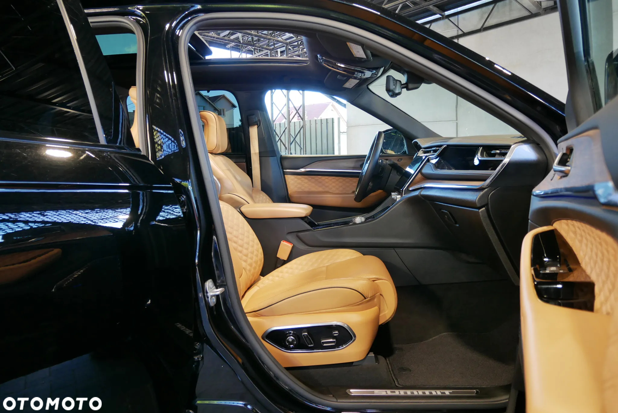 Jeep Grand Cherokee - 9