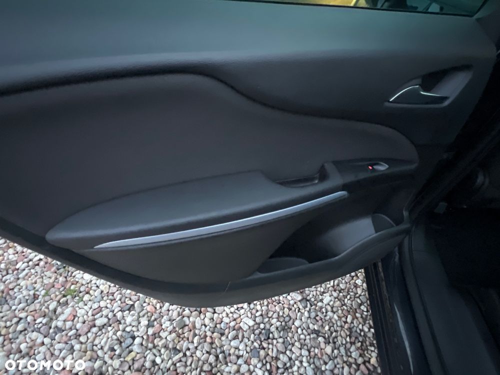 Opel Zafira 1.4 Turbo Active - 30