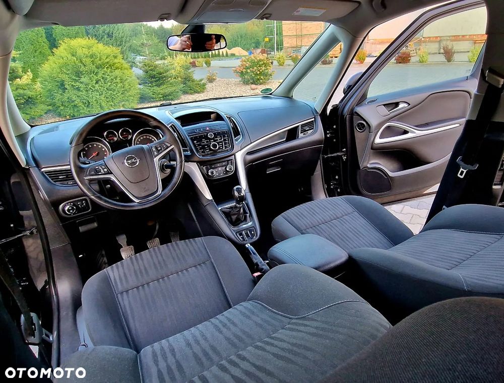 Opel Zafira - 14