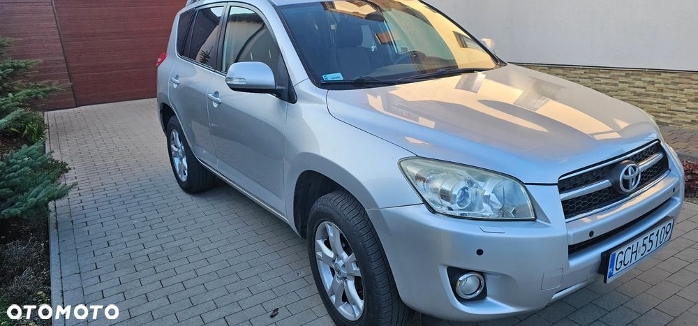Toyota RAV4 2.2 D-4D Sol - 1