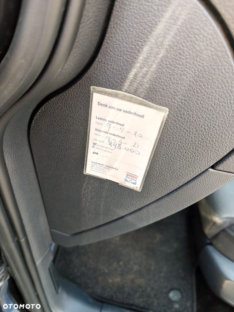 Volkswagen Golf 1.6 TDI BMT Highline - 33