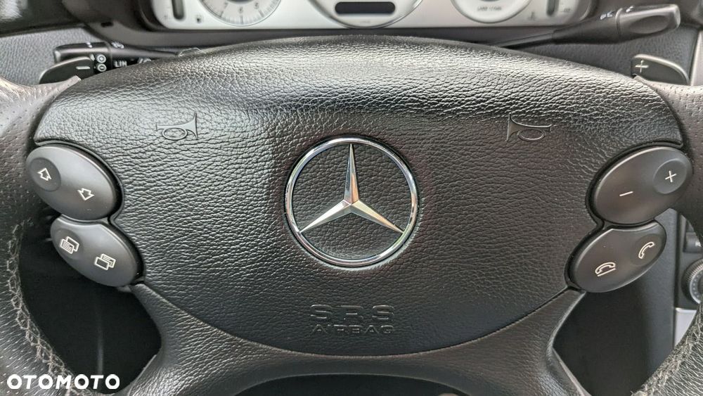 Mercedes-Benz CLK - 26