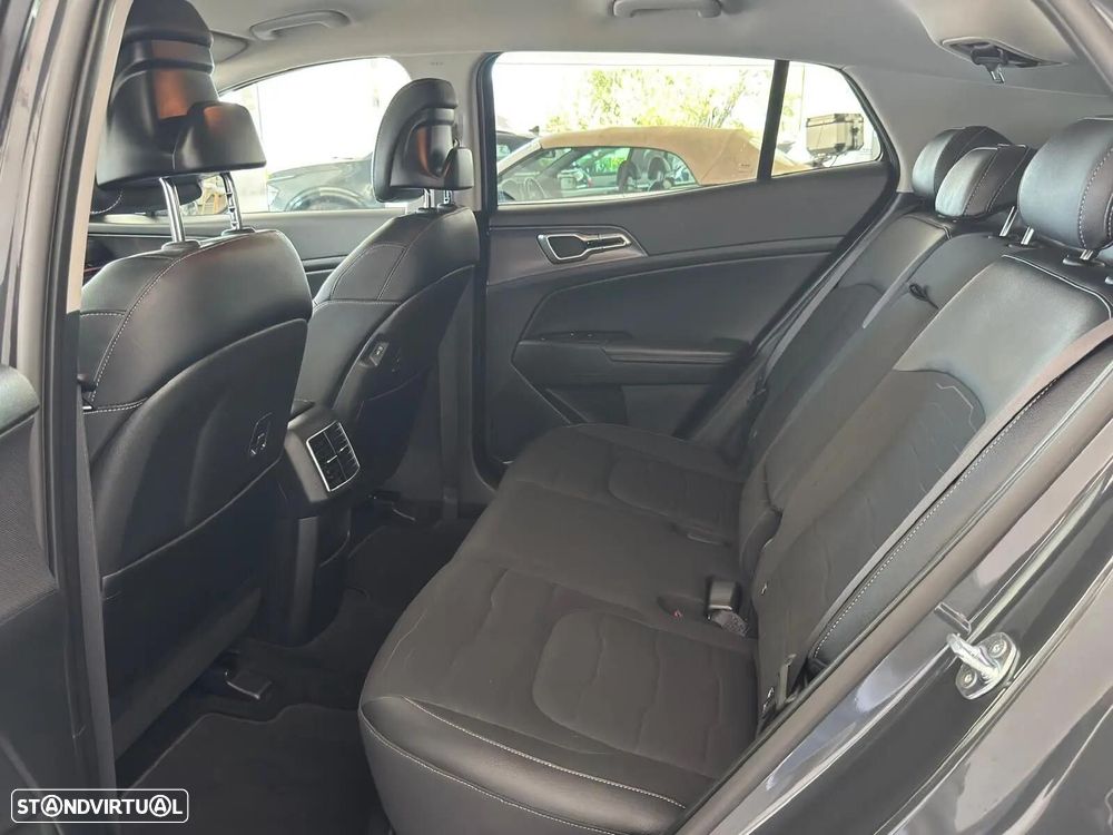 Kia Sportage 1.6 T-GDi PHEV Tech+SRF - 19