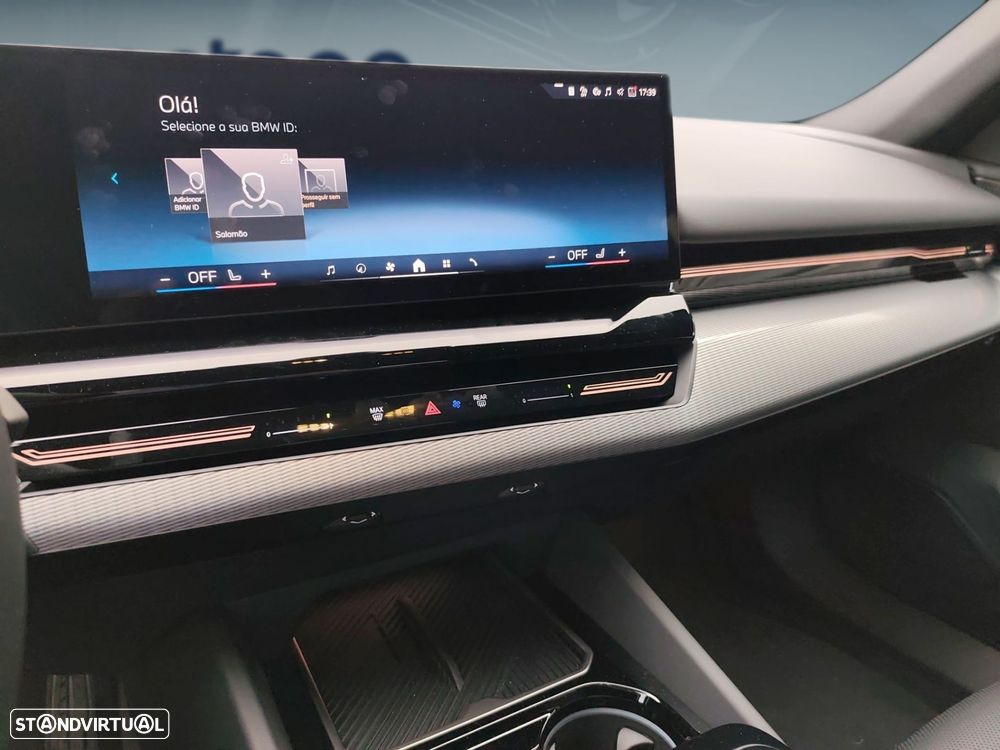 BMW 530 e Pack Desportivo M - 27