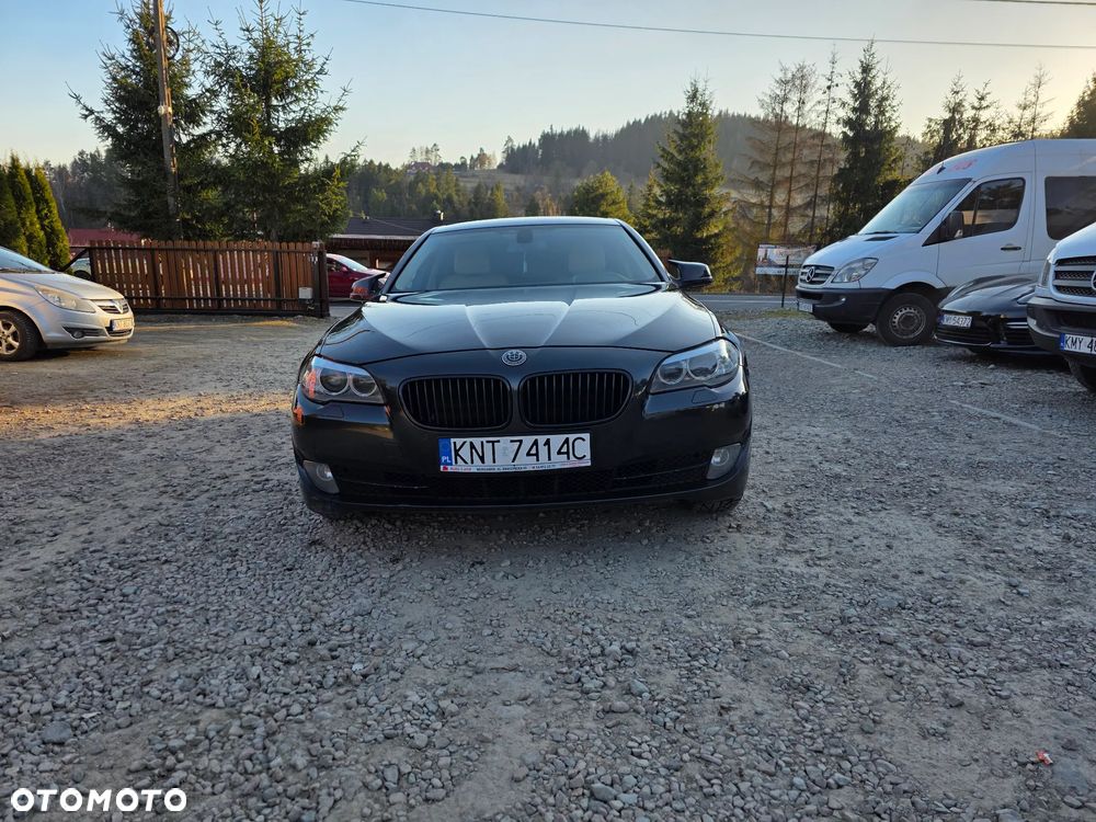 BMW Seria 5 520d Sport-Aut - 2