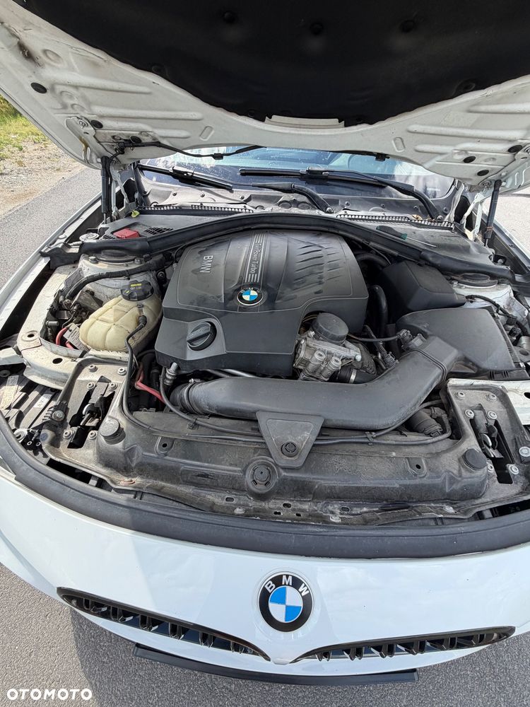 BMW Seria 3 - 12