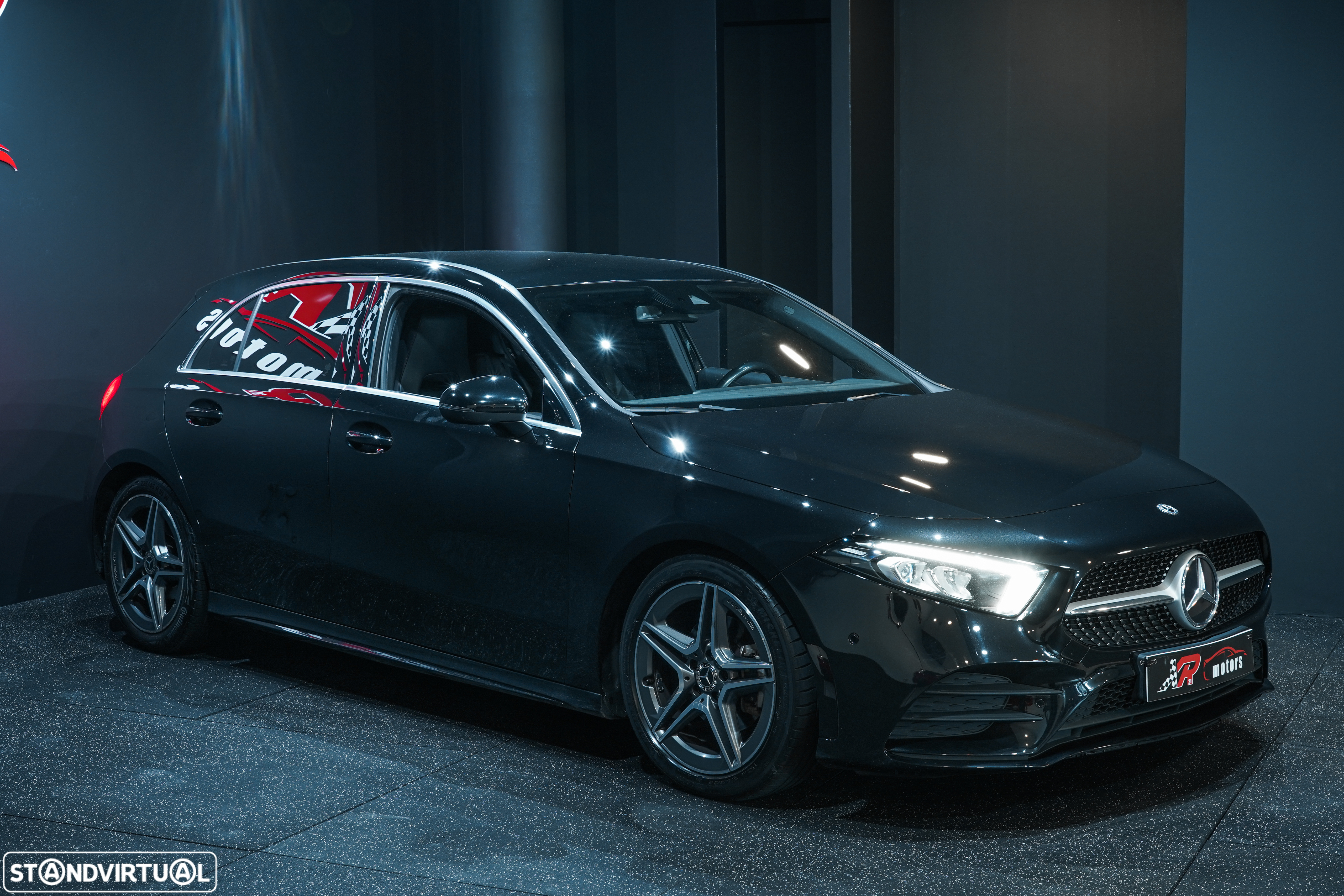 Mercedes-Benz A 180 d 7G-DCT AMG Line - 3
