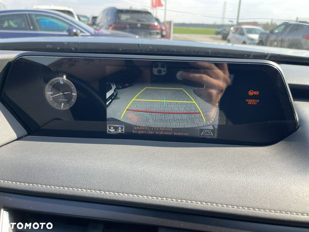 Lexus UX 250h GPF Business Edition 2WD - 11