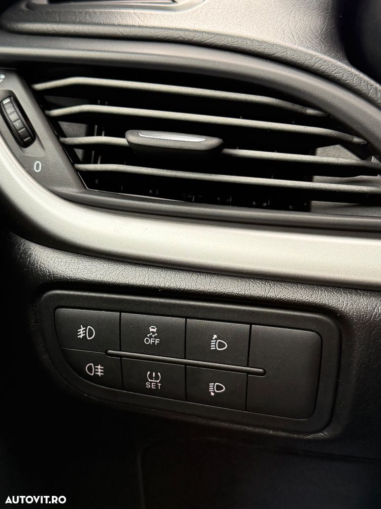 Fiat Tipo 1.4 T-Jet Business Line - 10