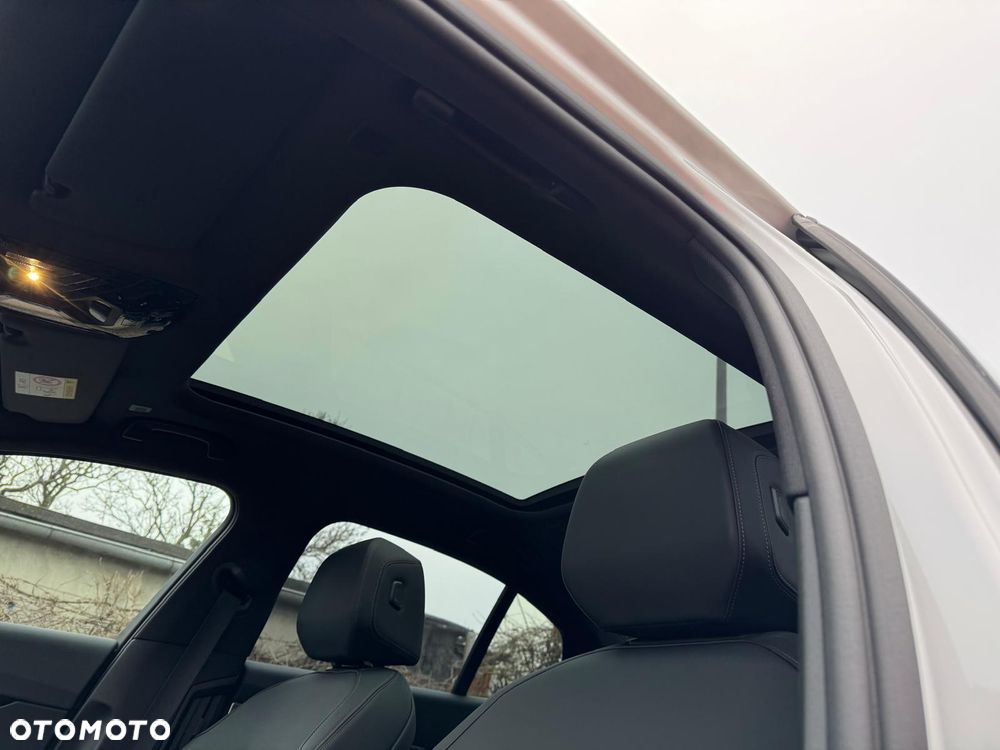 BMW Seria 5 520d - 27