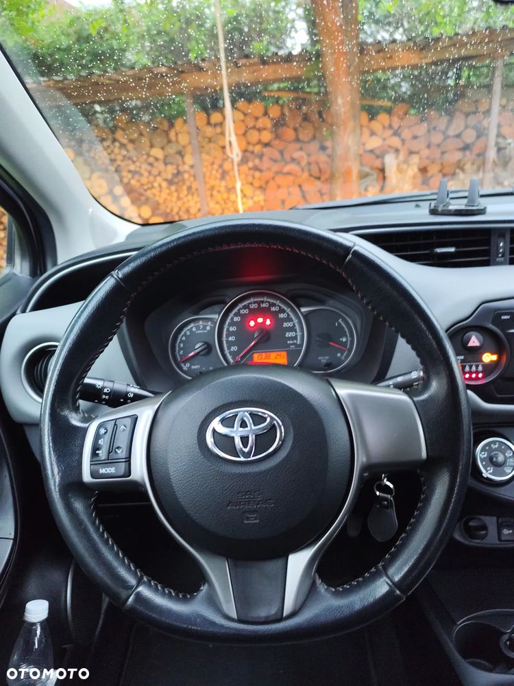 Toyota Yaris 1.0 Life - 18