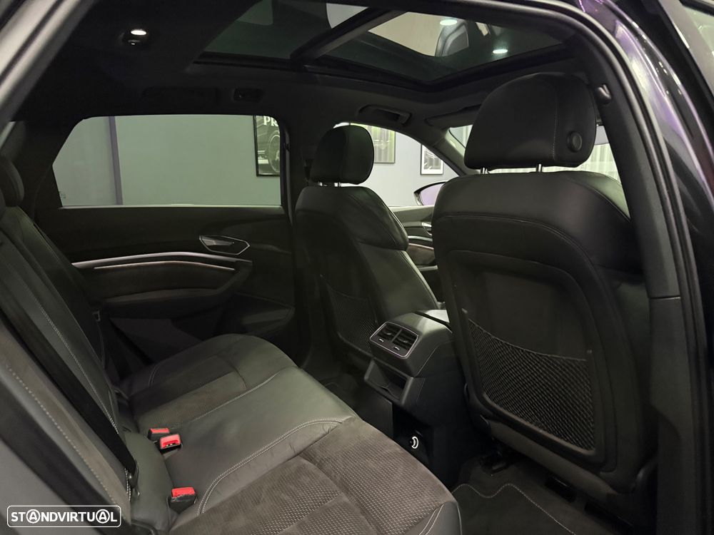 Audi e-tron 50 quattro S line - 33