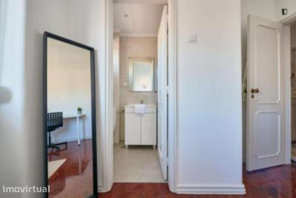 Quarto - localizado em Arroios Lisbon - Grande imagem: 5/15